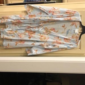 EUC Plum Pretty Sugar Sz LG Robe